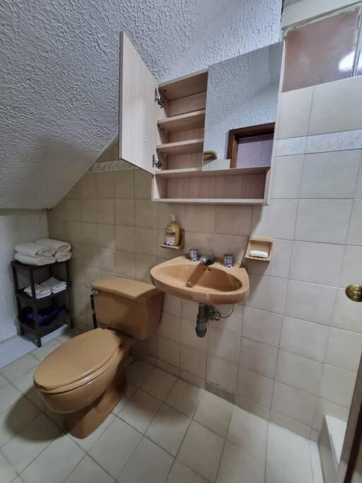 Apartamento Edificio Los Delfines Богота Екстериор снимка