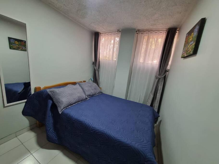 Apartamento Edificio Los Delfines Богота Екстериор снимка